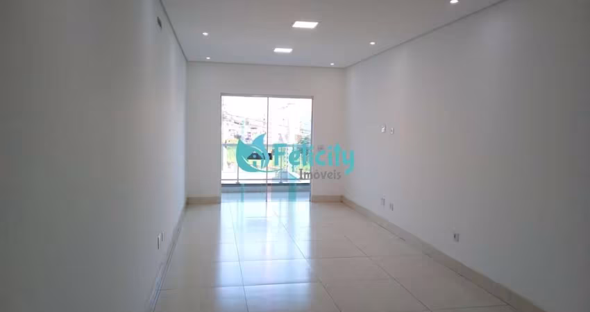 Sobrado NOVO com 3 suítes, 3 vagas, 210m2 na Vila Mangalot