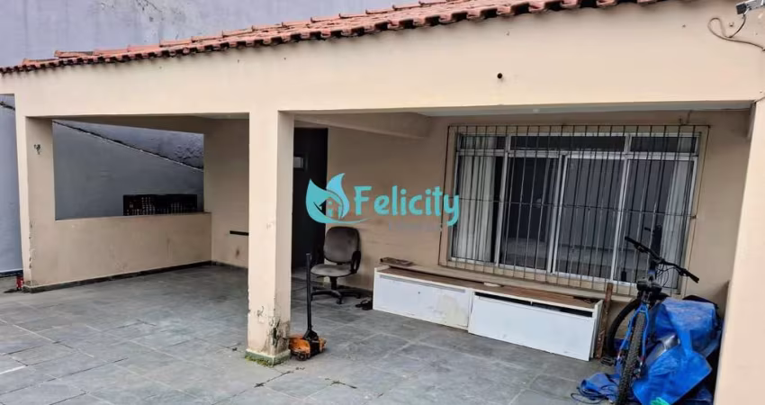 Casa com 3 dorms, 1 suíte, 3 vagas, 200m2 na Vila Renato