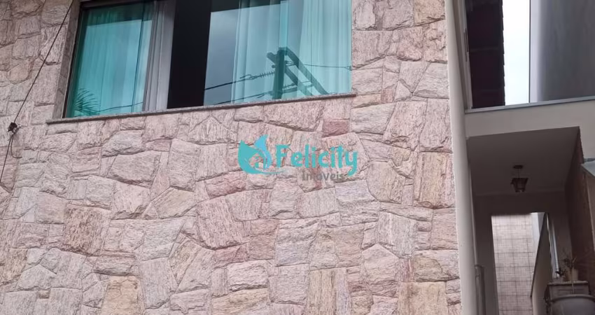Sobrado com 3 dorms, 1 suíte, 4 vagas, 166m2 no Pq. São Domingos