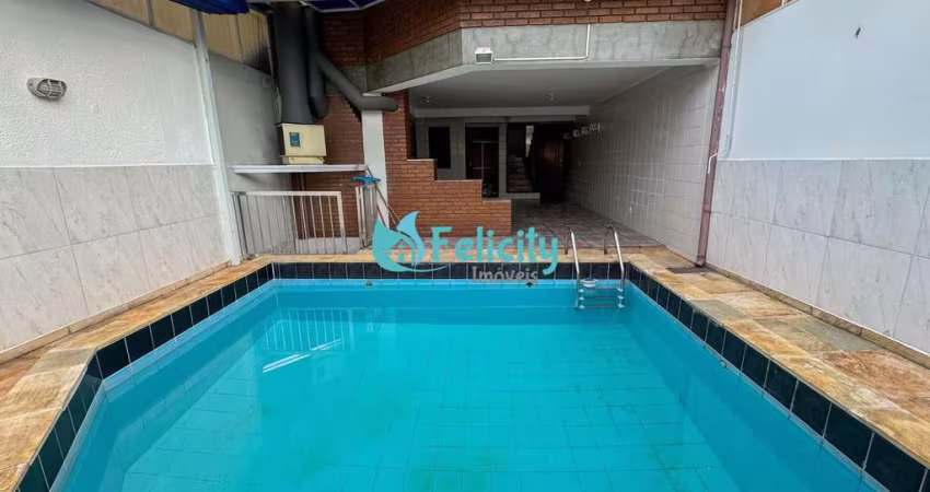 Sobrado com 3 dorms, 1 suíte, 6 vagas, 290m2 no City Recanto do Anastácio