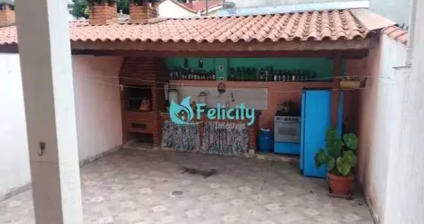 Sobrado com 3 dorms, 1 suíte, 4 vagas, 217m2 na vila comercial