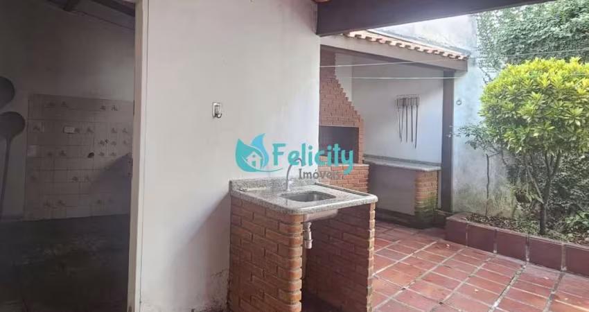 Sobrado com 3 dorms, 1 suíte, 2 vagas, 171m2 no Conj. Res. Vista Verde