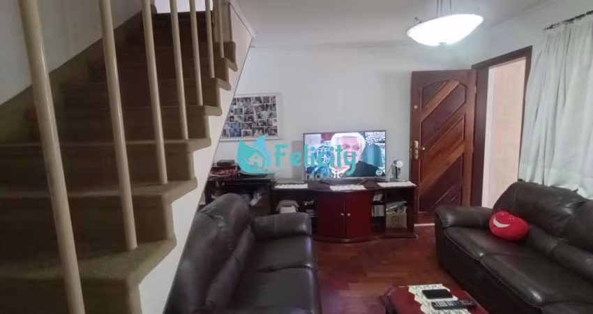 Sobrado com 2 dorms, 2 vagas, 116m2 no Jardim Mangalot