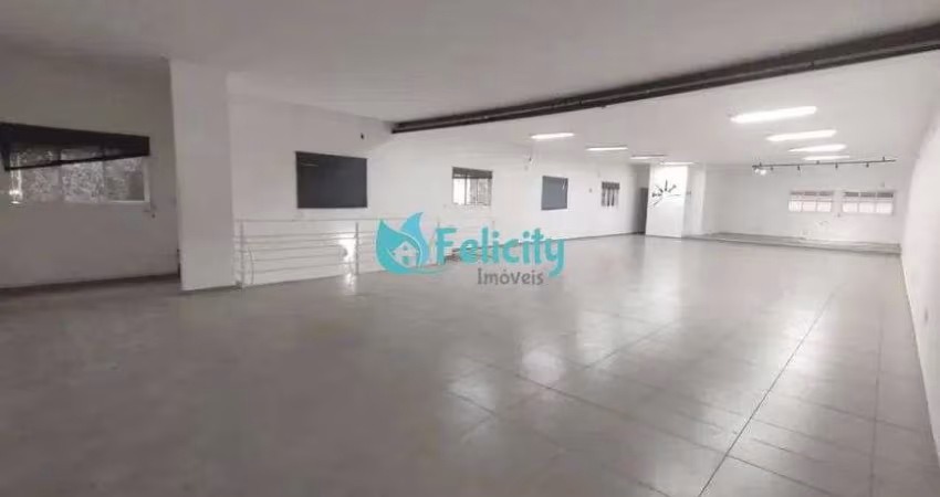 Prédio comercial com 476m2, 4 vagas na Lapa