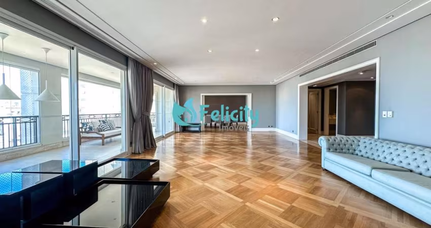 Apartamento com 4 suítes, 5 vagas, 500 m2 no Jardim Paulista