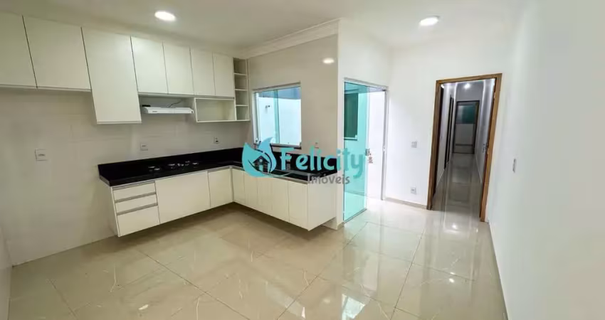 Casa térrea com 3 dormitórios, 1 suíte, 115m2 na chácara inglesa.