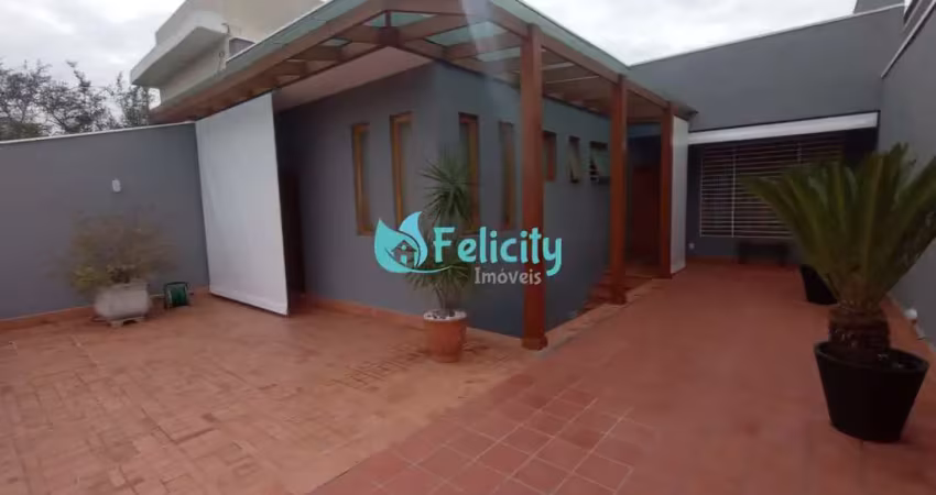 Casa com 3 suítes, 5 vagas e 217m2 na vila primavera