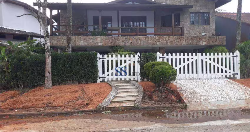 Belíssimo  imóvel com piscina no Cond. Mar Verde na praia da Mococa