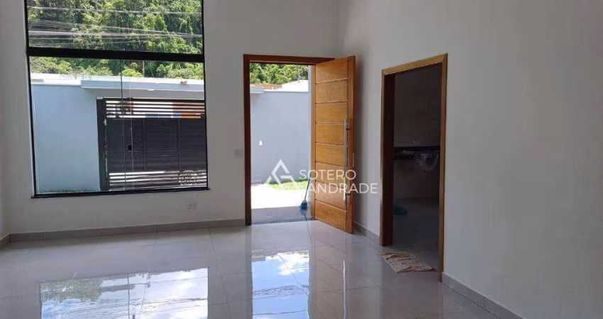 Casa novíssima na praia Massaguaçu