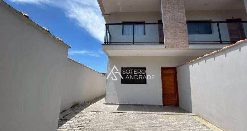 Casa com excelente localização na praia Martin de Sá