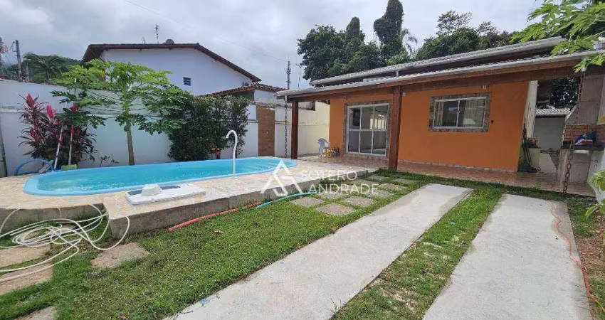 Casa com 3 dormitórios para alugar, 160 m² por R$ 3.900,00/mês - Massaguaçu - Caraguatatuba/SP