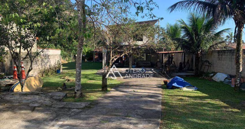 Casa em construção no condomínio Mar Verde