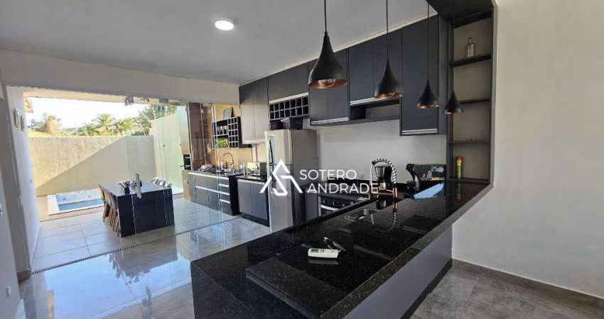 Linda casa na praia Massaguaçu, disponível para  locação definitiva