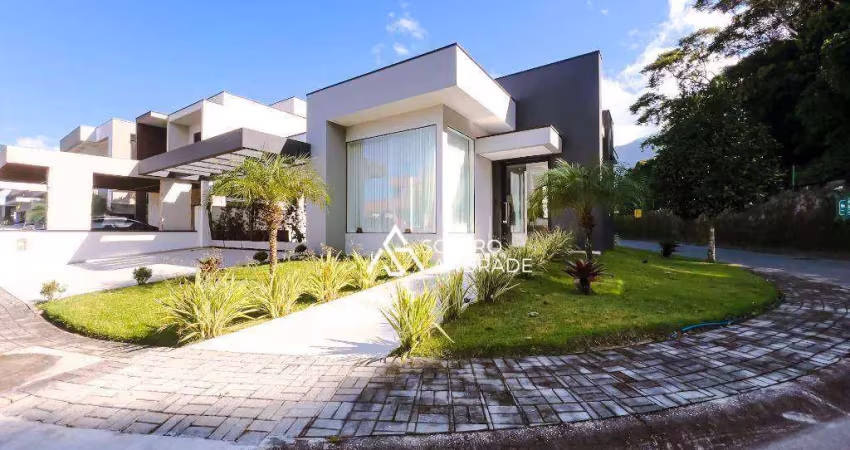Linda casa disponível para locação no condomínio costa nova