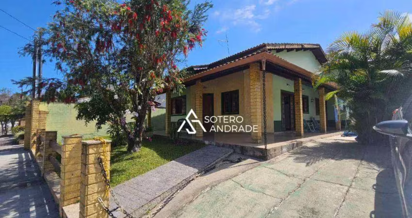 Casa com 5 quartos à venda na Rua Vitória, 71, Massaguaçu, Caraguatatuba