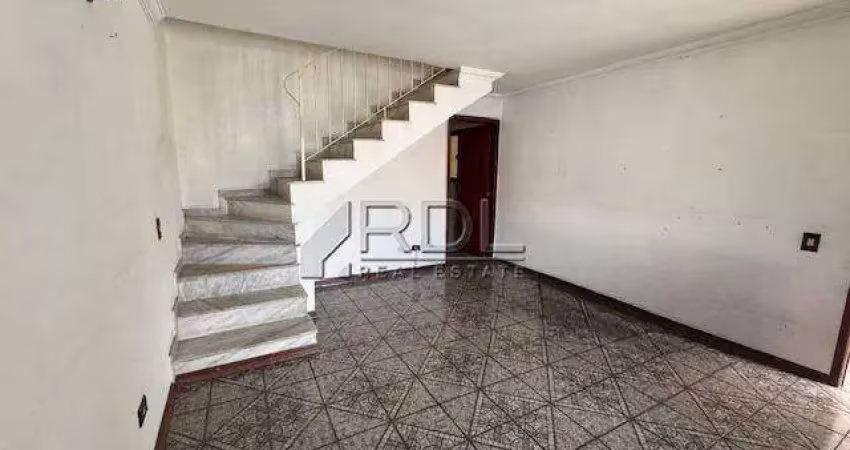 CONFORTAVEL SOBRADO LOCAL NOBRE DO BAIRRO!