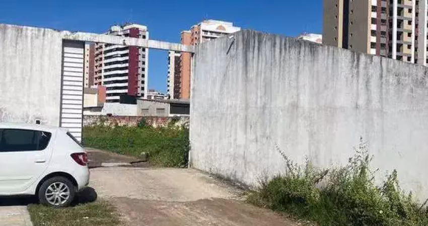 Terreno à venda na Rua Terêncio Sampaio com a Avenida Pedro Valadares, 100, Grageru, Aracaju
