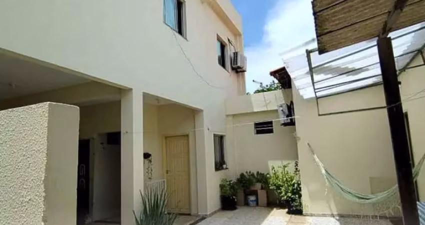 Casa à venda em rua pública, ARUANA, Aracaju, SE