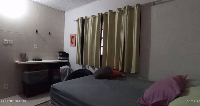 Casa à venda em rua pública, RIACHO , Maceió, AL