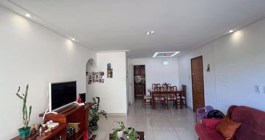 Apartamento à venda no RUA DOUTOR AUGUSTO LOPES PONTES, COSTA AZUL, Salvador, BA