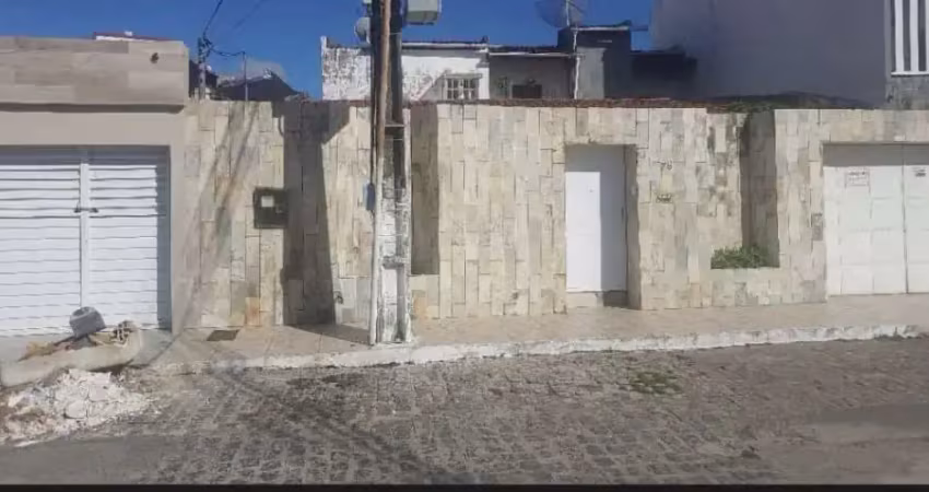 Casa à venda em rua pública, pereira lobo , aracaju, se