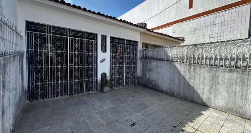 Casa à venda em rua pública, ponto novo , aracaju, se