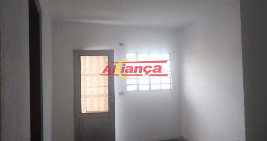 Casa para alugar, 56,79 m² com 1 quarto e 1 vaga de garagem - Vila Rio de Janeiro - Por R$ 1.329,70
