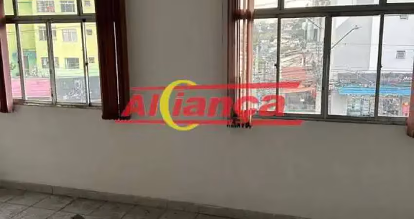 Sala para alugar com cozinha, quintal - cocaia - guarulhos/sp por r$ 1.175,00