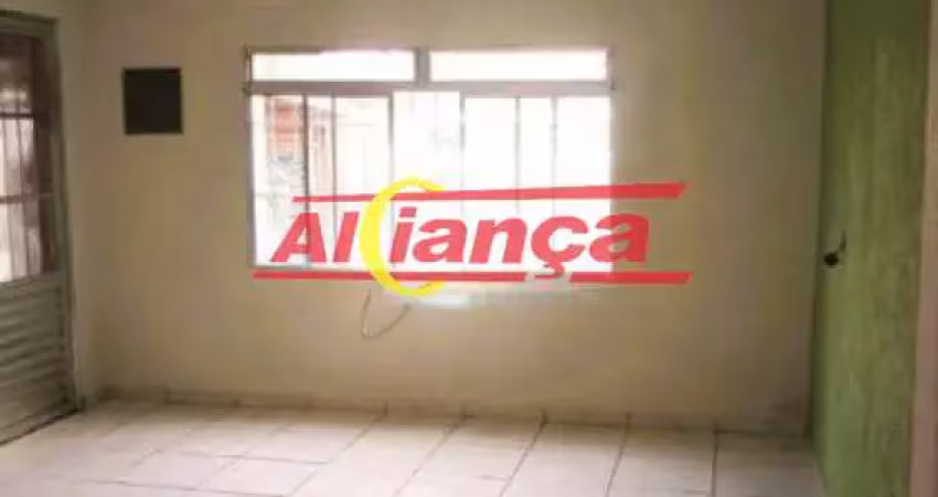 SOBRADO PARA ALUGAR COM 250M², 2 QUARTOS, 1 SUÍTE, 02 VAGAS - JD SANTA CECÍLIA - GUARULHOS/SP POR