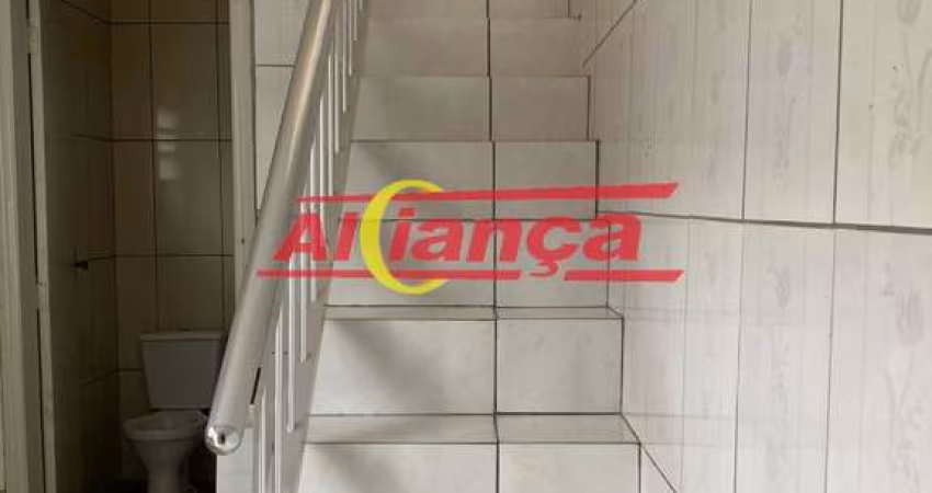 Sobrado para alugar, 2 quartos 90 m², Jardim Presidente Dutra- Guarulhos R$ 1.100,00