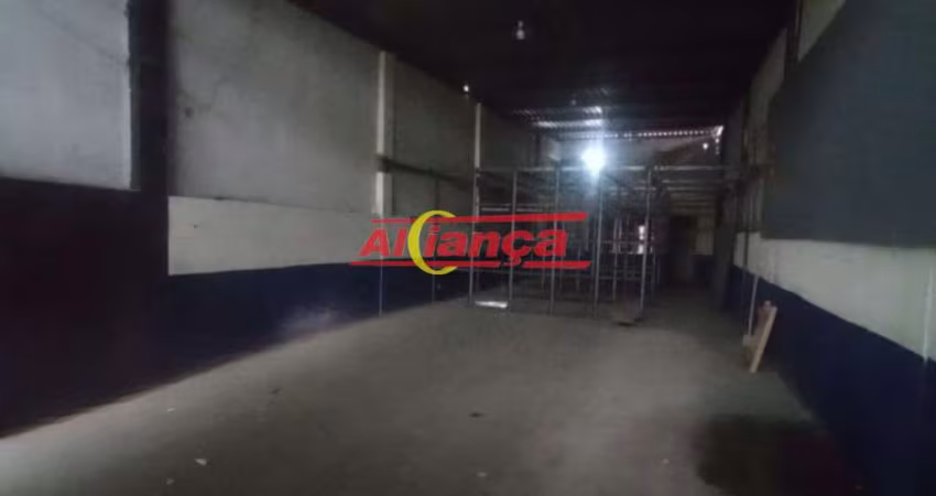 Galpão comercial para alugar com 1 sala, banheiro 175m² - Jardim Cumbica - Guarulhos  por R$: 3.500,