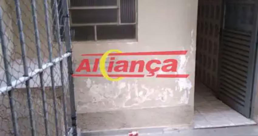Casa 60m² - com 2 quartos para locação na vila flórida - r$1.500,00