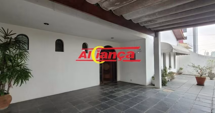 Sobrado para alugar, 4 quartos, sendo 3 suíte e 2 vaga, 342m², Macedo- Guarulhos por R$ 6.600,00