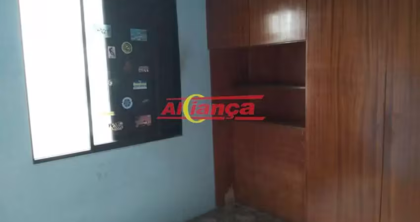 Casa com 3 quartos para alugar,  m² - Jardim Miriam  - Guarulhos/SP por R$2.000
