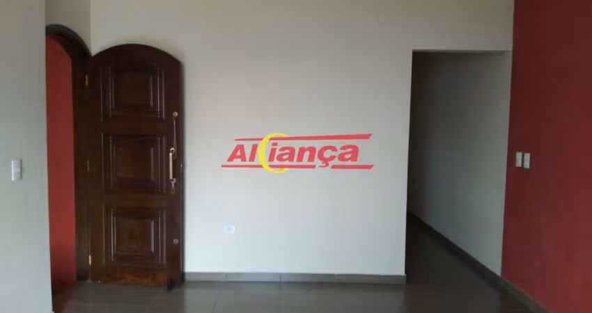 Casa para alugar, com 4 quartos, Vl. Nova Bonsucesso - Guarulhos por R$: 2.800,00