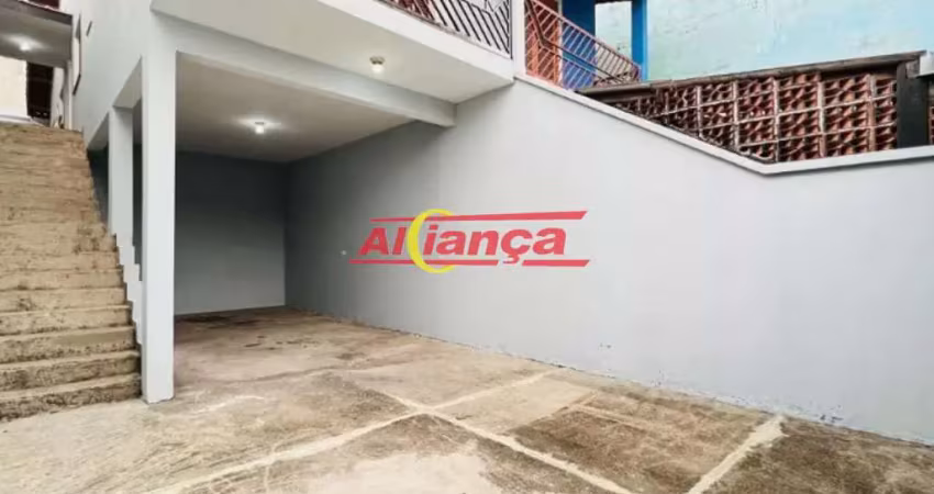 Casa Assobradada C/ 2 quartos para alugar, 94m² - Parque Continental II - Guarulhos /SP 3.000,00