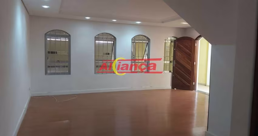 Sobrado para alugar, 3 quartos, sendo 1 suíte e 3 vagas 260m², Vila Galvão- Guarulhos R$ 4.500,00