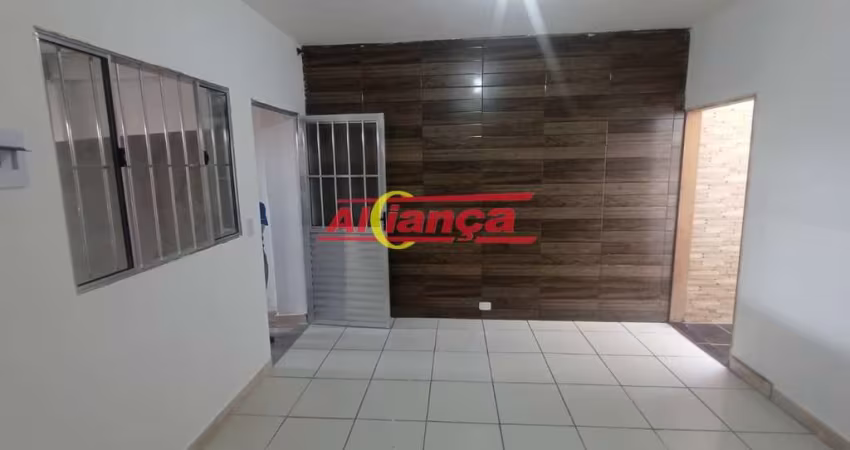 Casa para alugar, 2 quartos, 65 m², Vila Barros- Guarulhos por R$ 1.600,00