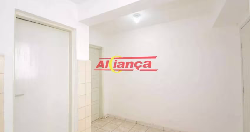 Casa não individual com 1 quarto para alugar,30m² - Jardim Palmira - Guarulhos/SP