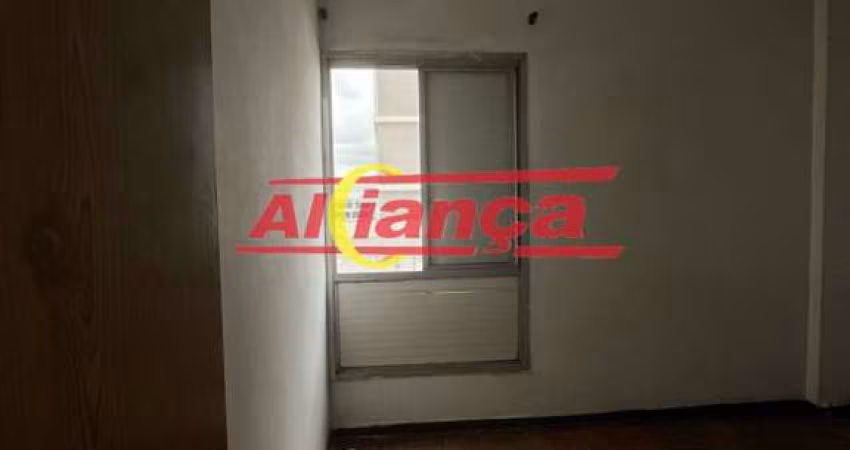 Apartamento com 2 quartos para alugar, 78m² - Centro - Guarulhos/SP - por R$1.810