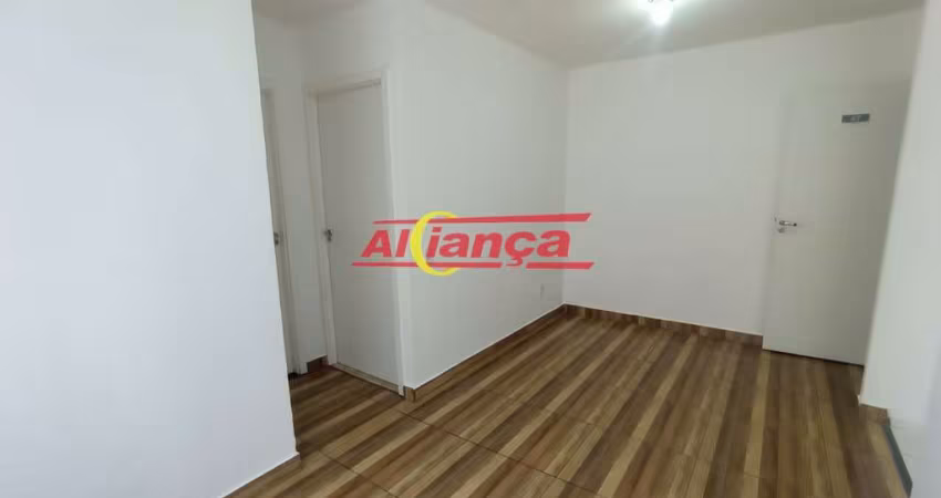Apartamento com 2 dormitórios para alugar, 45m² - Lavras - Guarulhos/SP - Por R$ 1400,00
