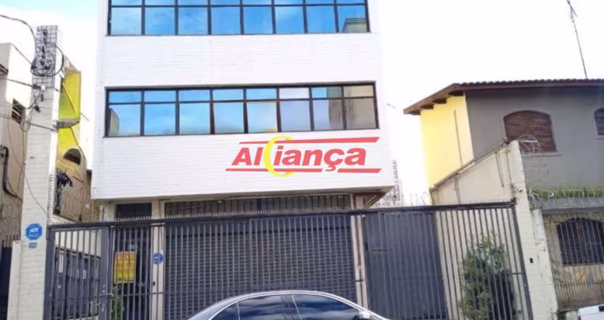 Sala de 35m² para alugar na Vila Galvão - por R$ 1.500,00