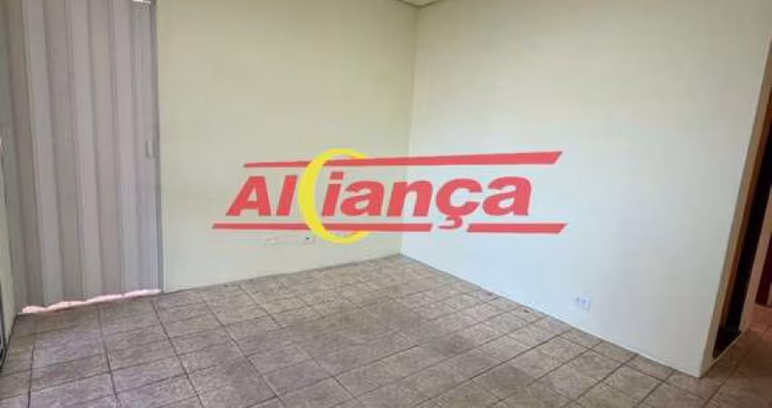 CASA COM 03 QUARTOS PARA ALUGAR, 01 VAGA, 80M², JARDIM SANTA CECILIA - GUARULHOS/SP POR R$ 2000