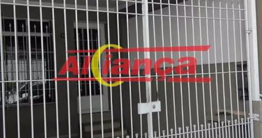 Casa Assobradada com 2 quartos para alugar,  145m² - Vila Augusta - Guarulhos/SP Por R$ 2.700,00