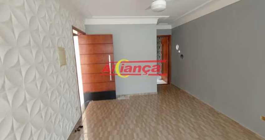 Sobrado semi mobiliado para alugar com 3 quartos, sendo 1 suíte, quintal , Vila Fátima - Guarulhos