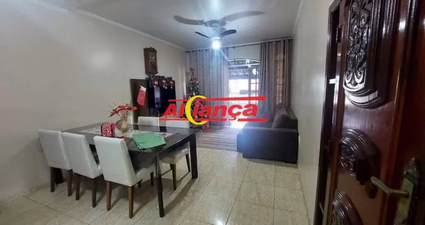 Sobrado para alugar 3 quartos, sendo 1 suíte e 6 vagas, 300m², Parque Continental Ii-R$ 4.500,00