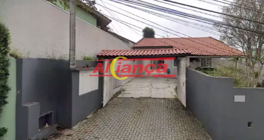 Casa para alugar com 2 quartos,  65m² - bairro - Chácara São José - Arujá - SP - por R$ 1.800,00