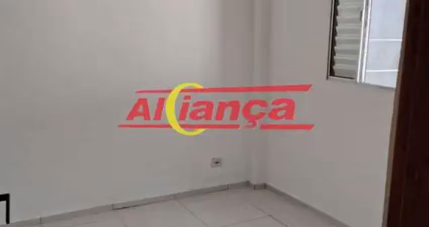 Casa para alugar com, 2 dormitórios, 1 banheiro e 2 vagas- 55m²- Cidade Soberana - Guarulhos - SP