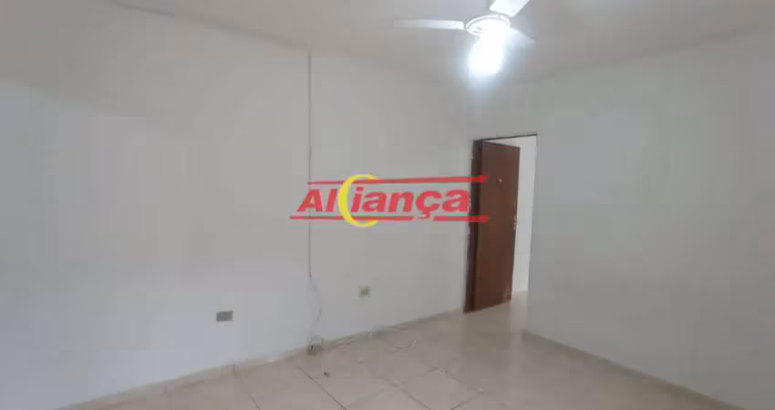 Casa para alugar com 1 quarto, sala, cozinha, quintal , vila rio de janeiro - por r$ 1.200,00