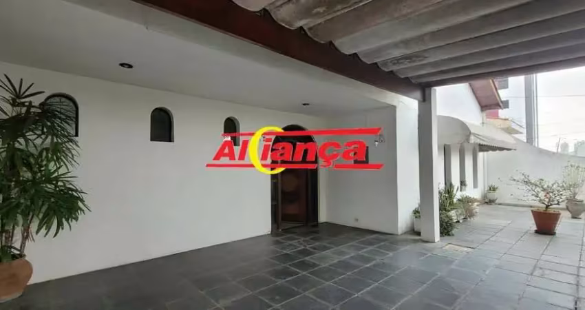 Casa em condomínio fechado com 3 quartos para alugar na Vila Galvão, Guarulhos 